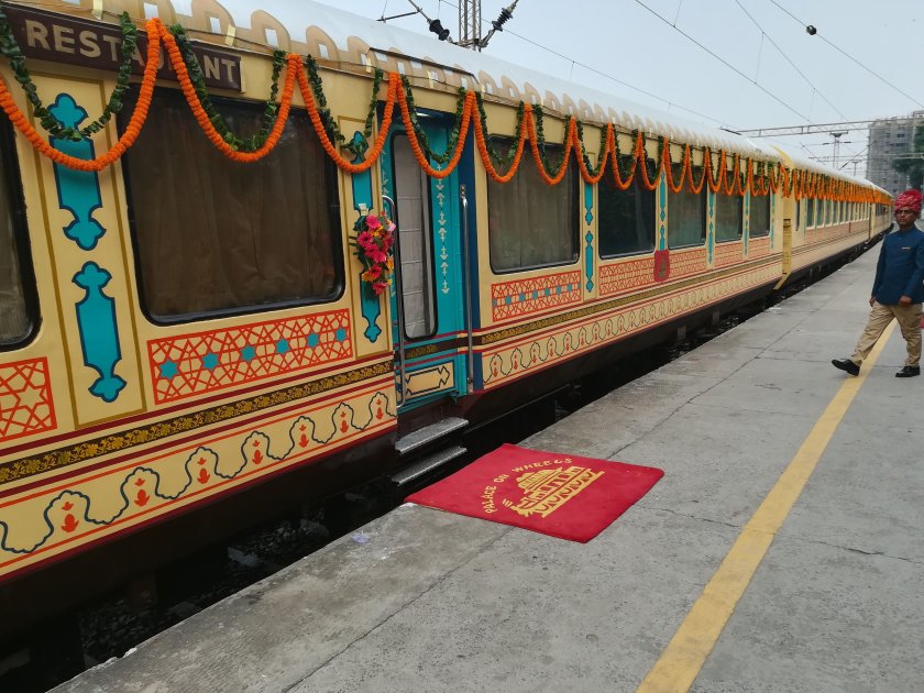 Royal Rajasthan on Wheels поезд