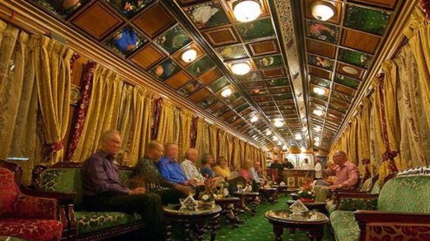 «Дворец на колесах» (Palace on Wheels)