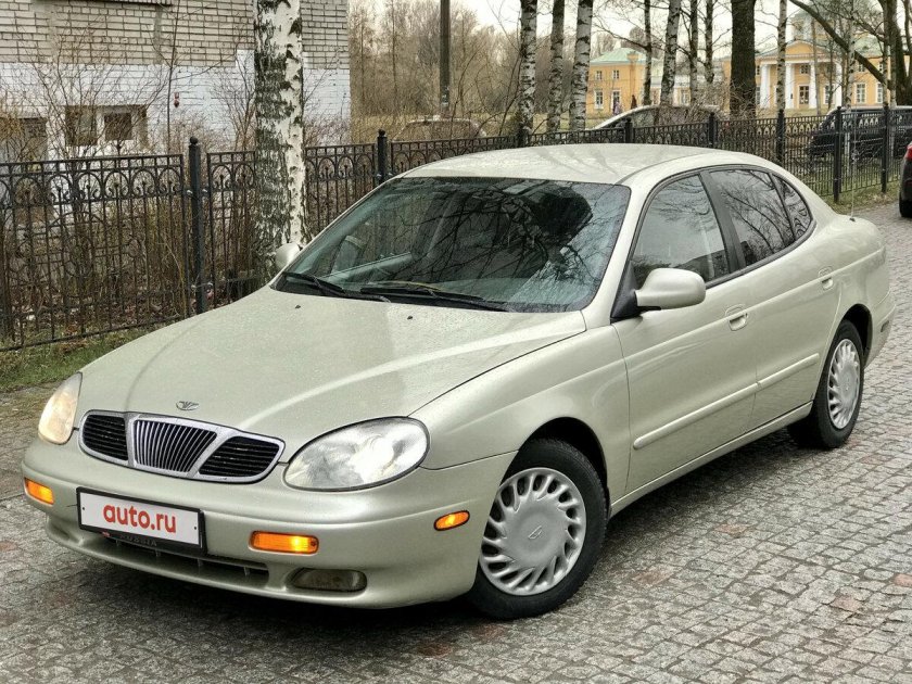 Дэу Леганза 2.2