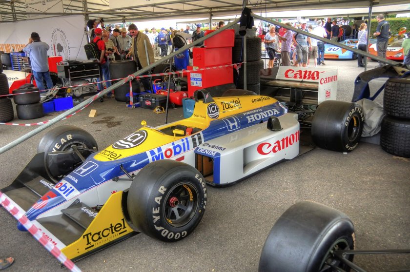 Fw11b