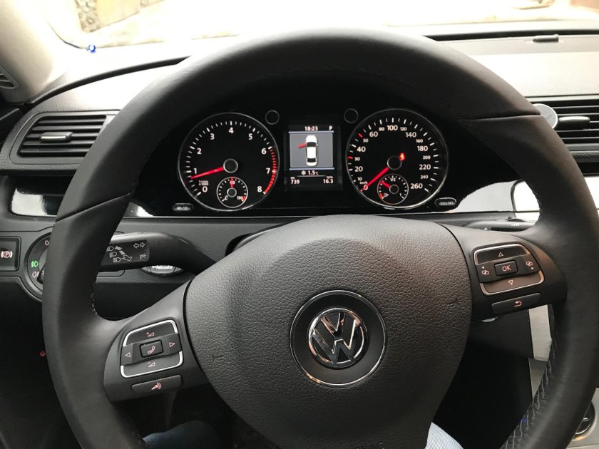 Приборная панель Фольксваген Пассат б7