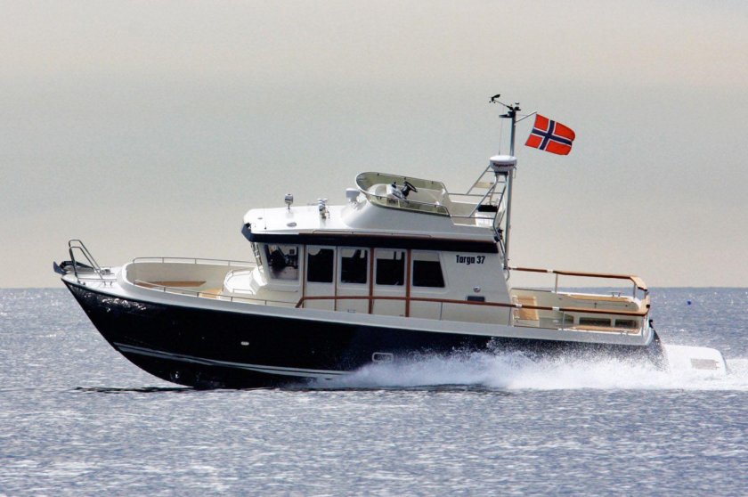 Катер Targa 46
