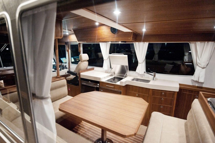 Катер Тарга 46