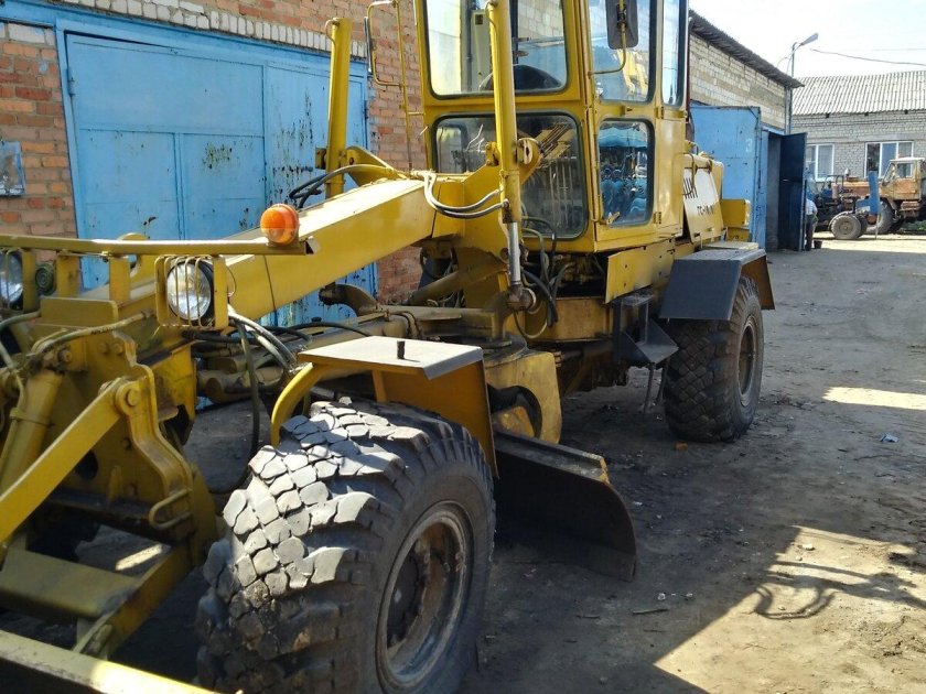 Грейдер ГС 14.02