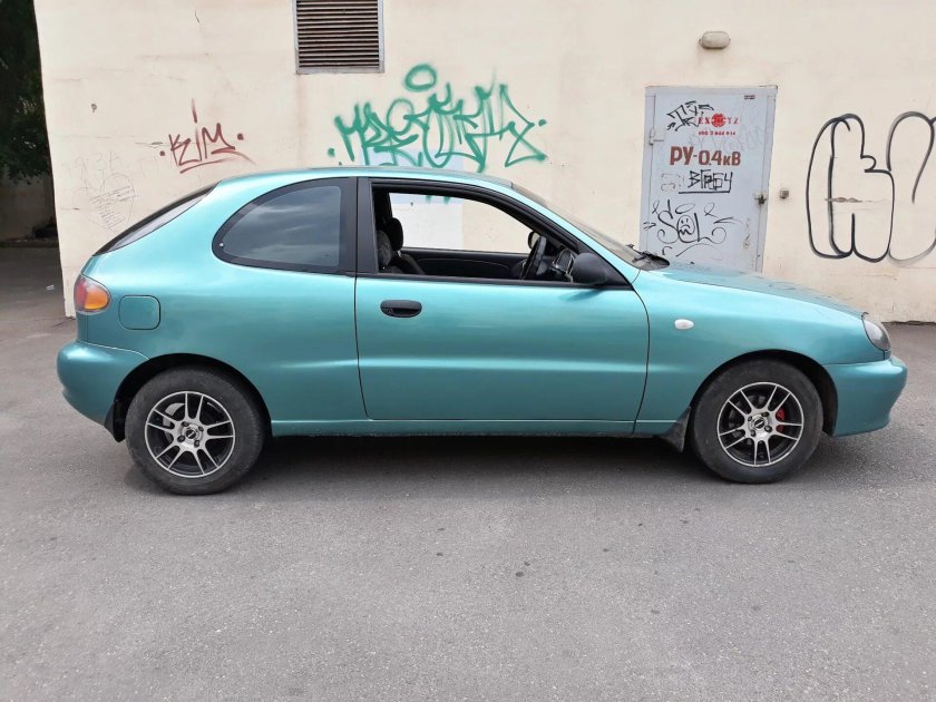 Daewoo lanos 3 дверный