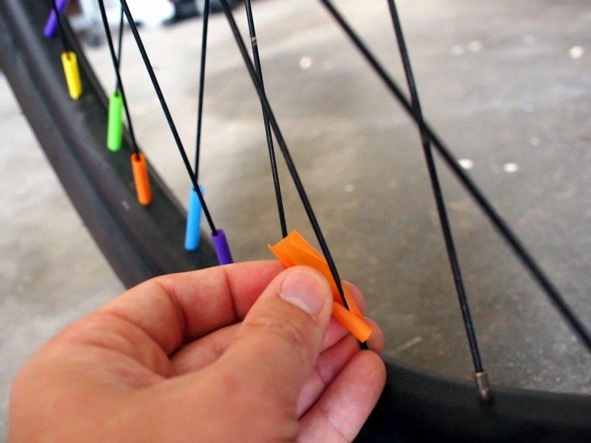 Украшение на спицы велосипеда