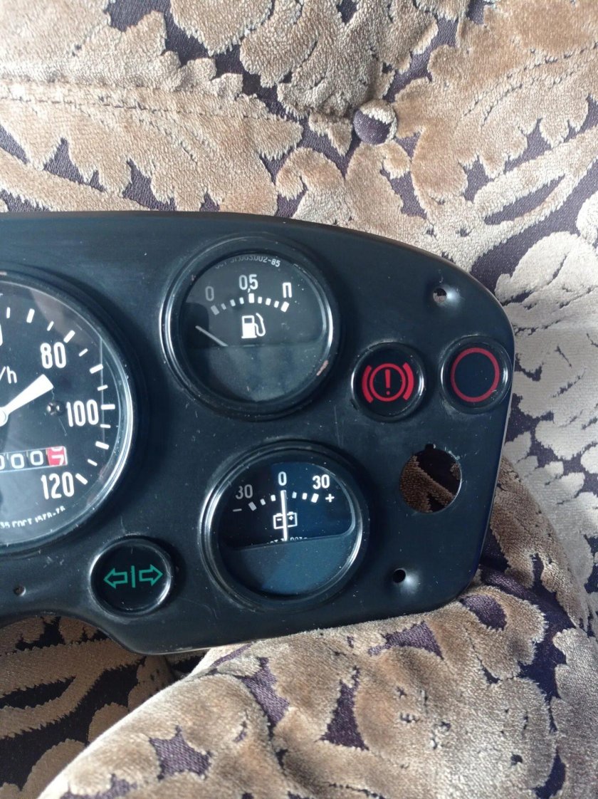 Щиток приборов ГАЗ 53