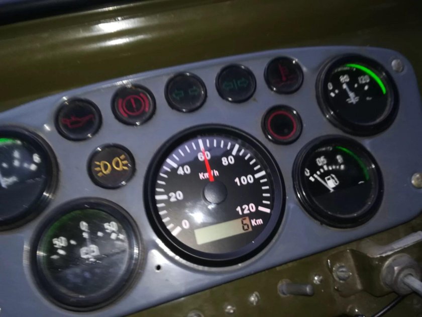 Щиток приборов ГАЗ 3307