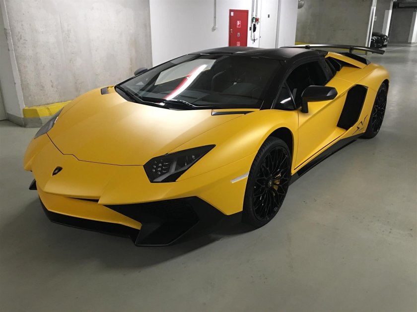 Ламборгини 2000г