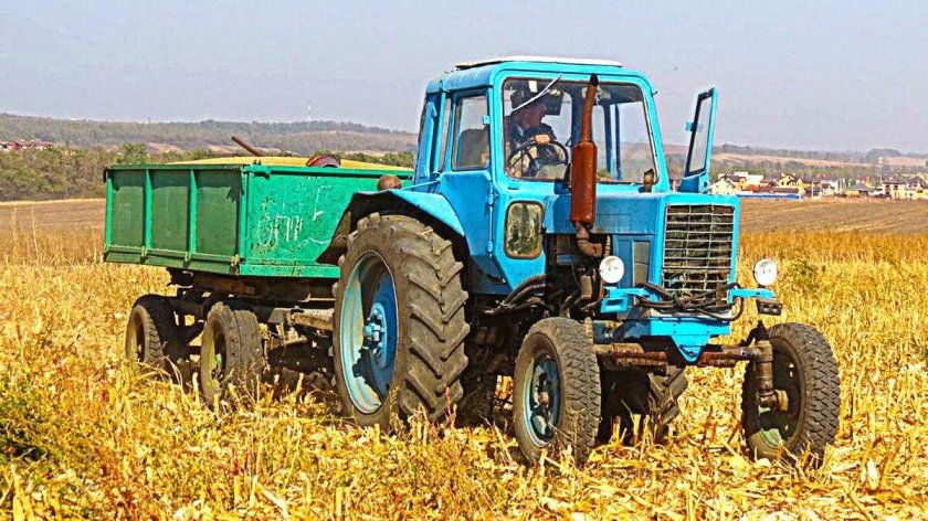 МТЗ-80 трактор