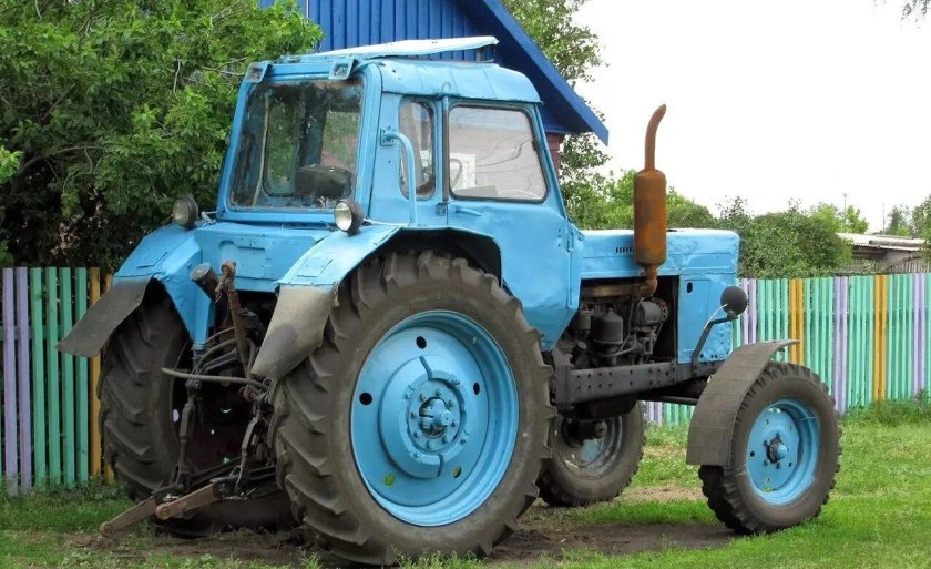 МТЗ-80 трактор