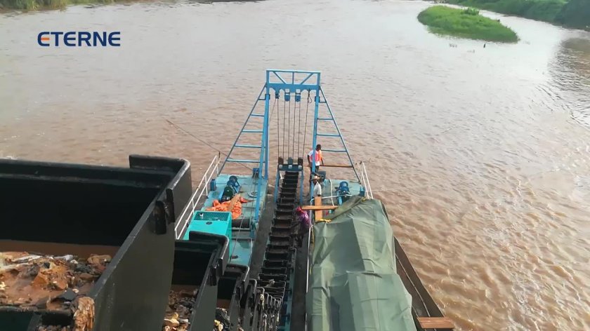 Земснаряд для добычи золота