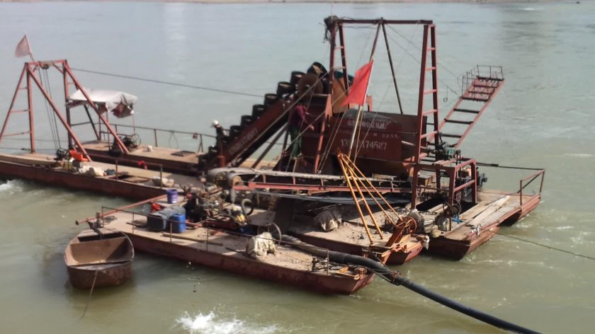 Земснаряд для добычи золота HCCT-200