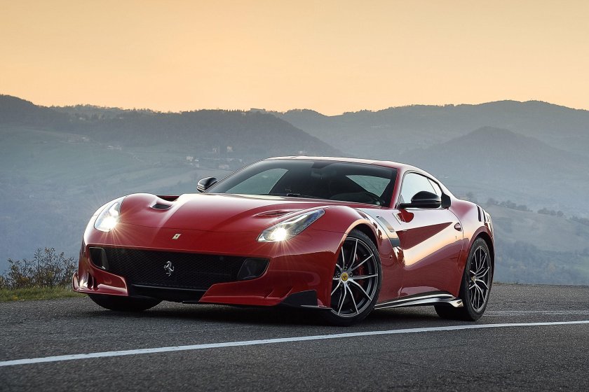 Ferrari f12 TDF 2015