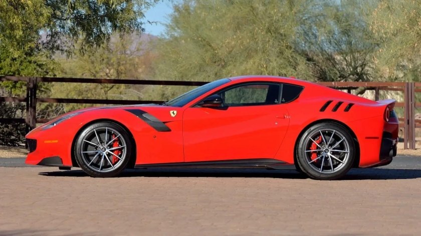 Rosso Corsa Ferrari f12 TDF