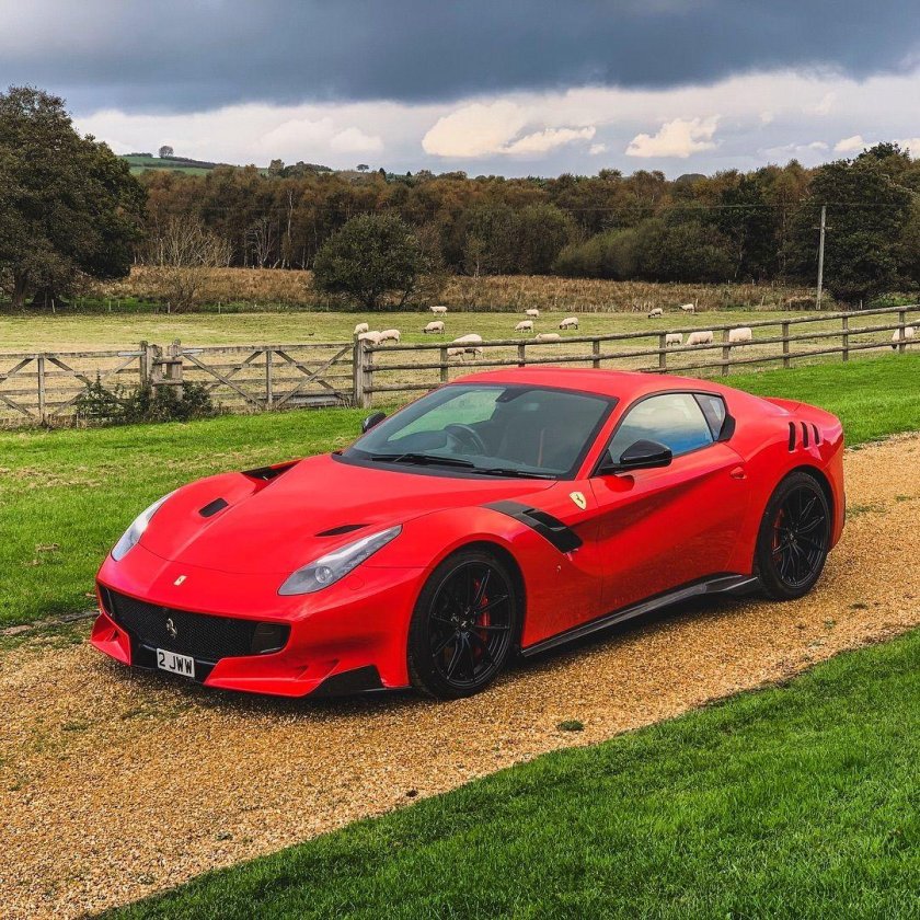 Феррари ф12 Берлинетта