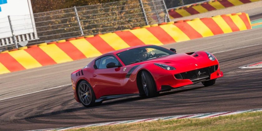 Феррари f12 TDF