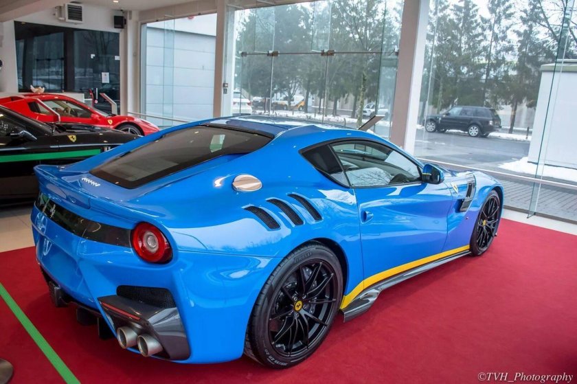 Ferrari f12 TDF Blue