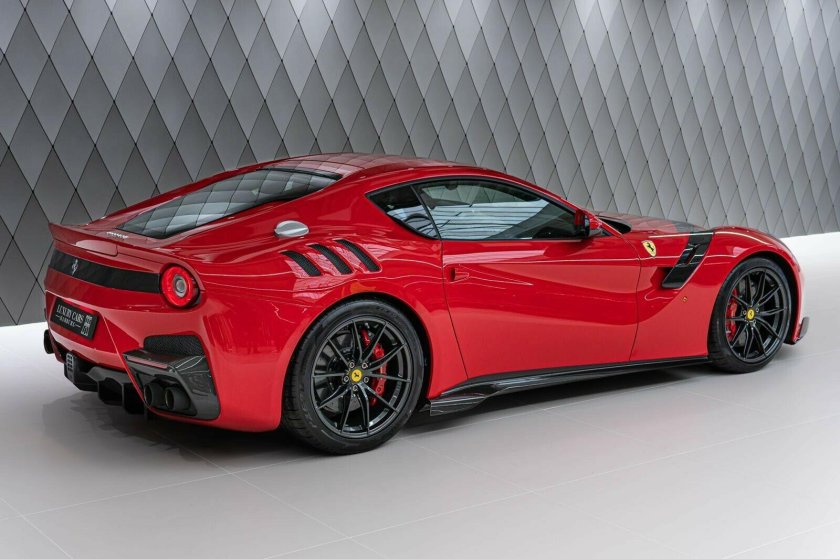 F12 Berlinetta TDF