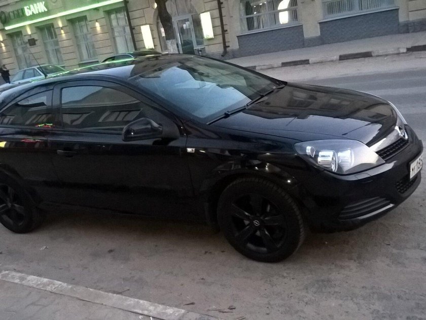 Opel Astra h черные диски