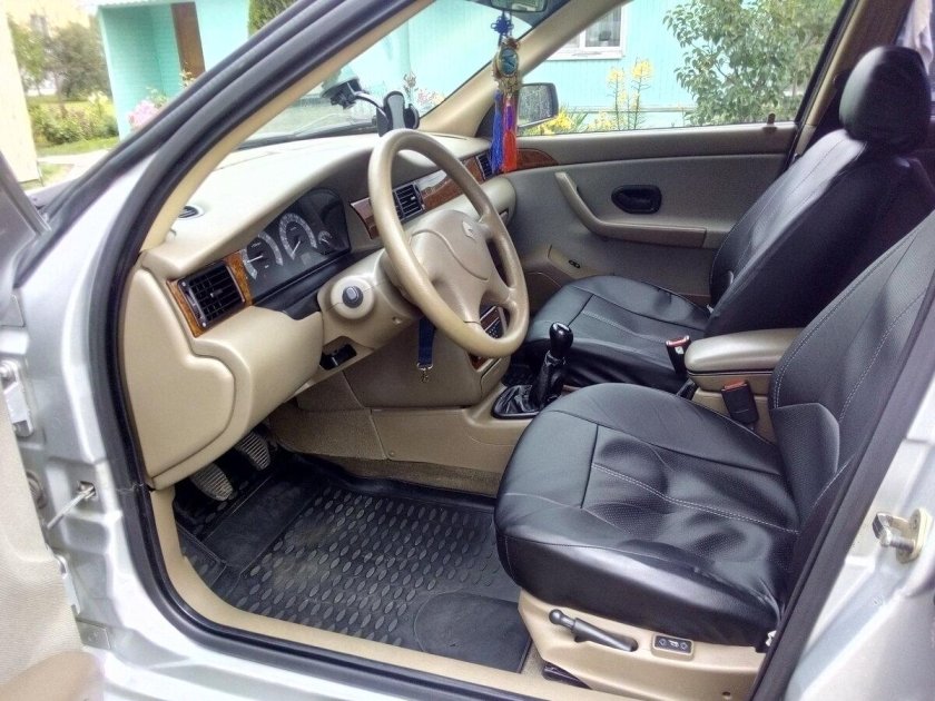 Iran Khodro Samand 1.8 салон