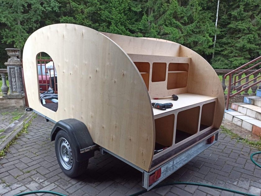 Кемпер капля с маркизой