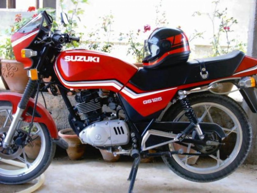 Suzuki GS 125