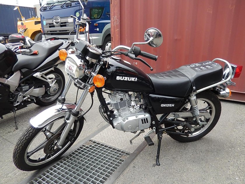 Мотоцикл Сузуки 125 кубов