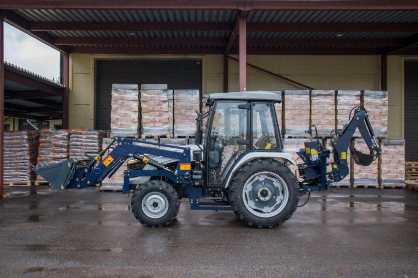 Коммунальный трактор Скаут t-504c