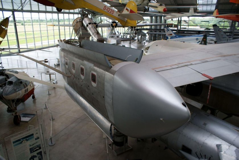 Самолет vak 191b