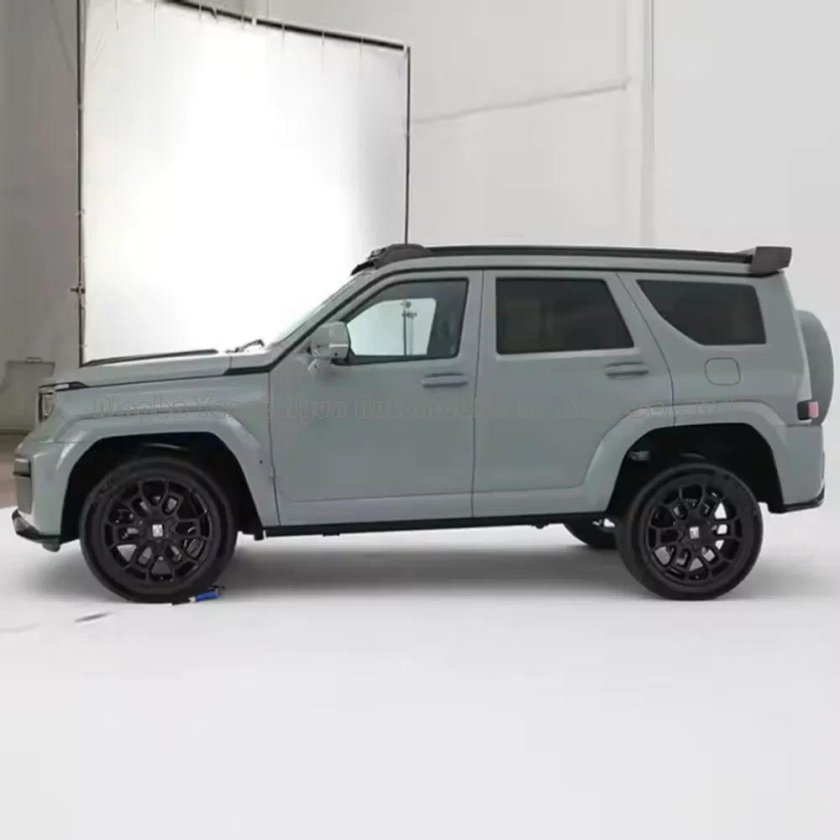 Внедорожник Tank 700 hi4-t