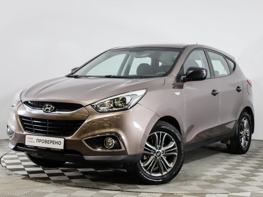 Хендай ай Икс 35 коричневый