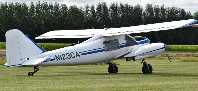 Piper pa-23