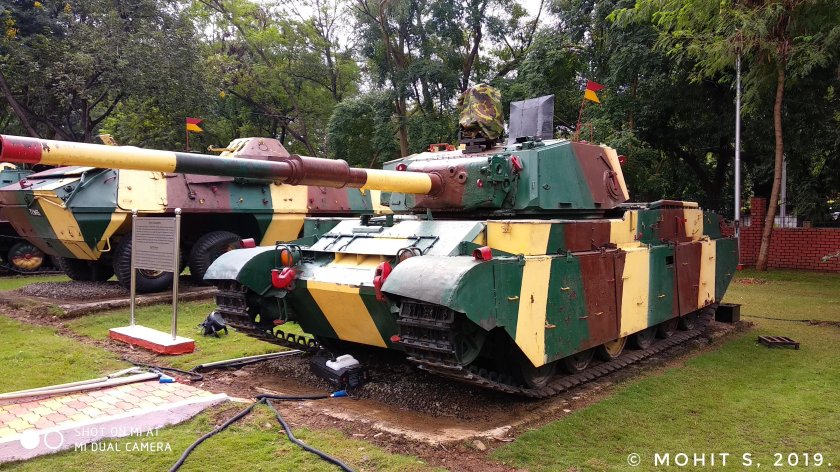 Танк Виккерс МБТ