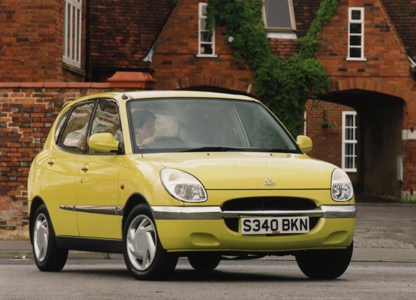 Daihatsu Sirion 1999