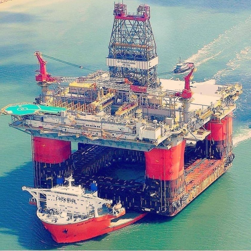 Судно Blue Marlin («голубой Марлин»)