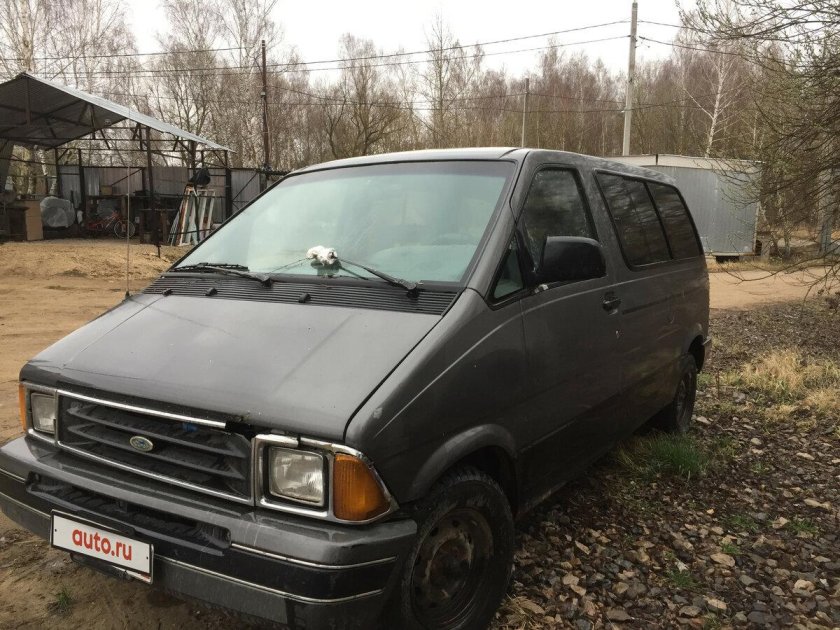 Ford Aerostar 1990