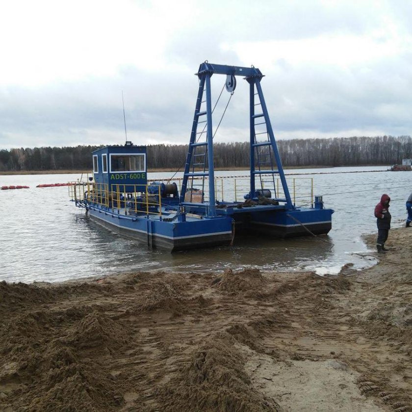 Земснаряд для добычи песка