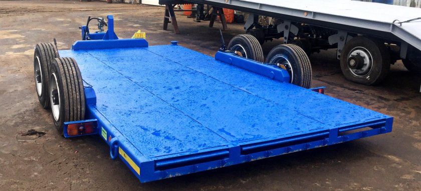 Прицеп для перевозки автомобиля