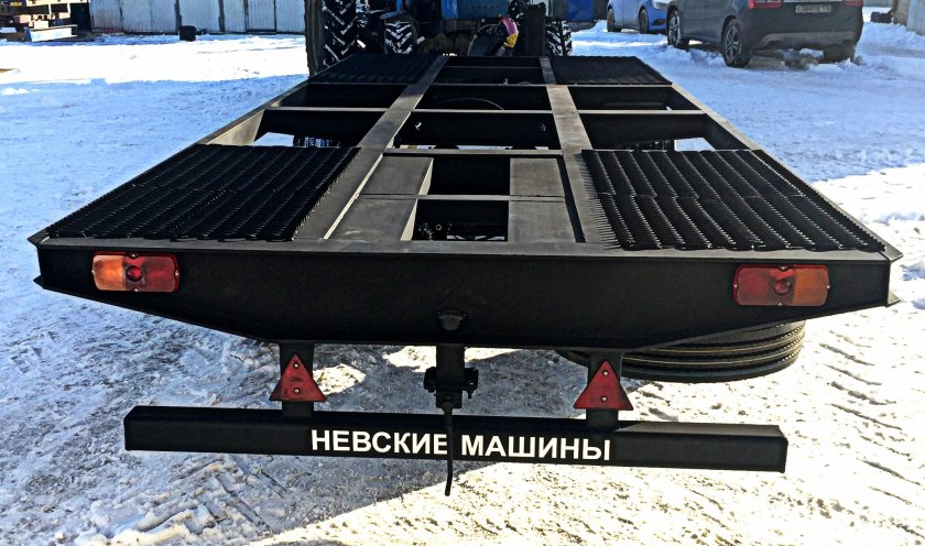Прицеп тракторный низкорамный