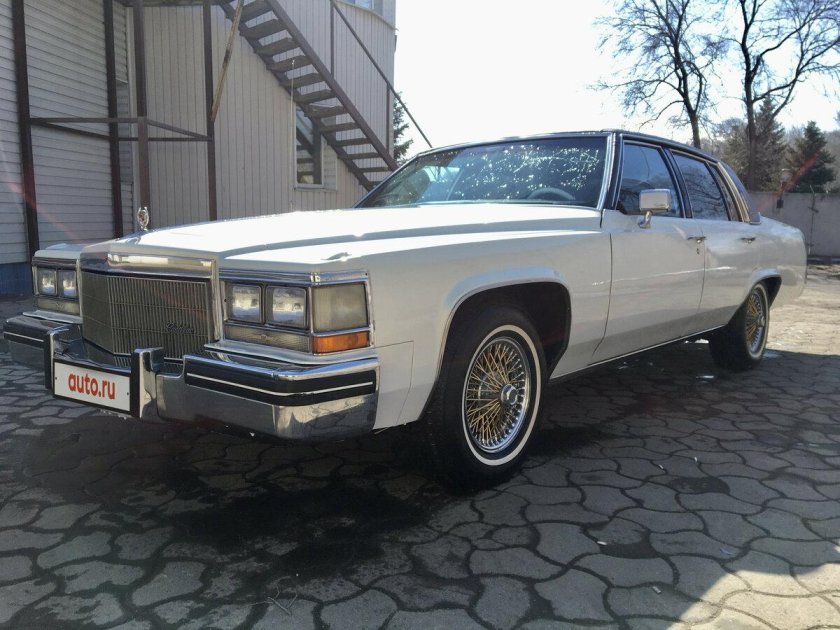 Cadillac Deville 1984 года