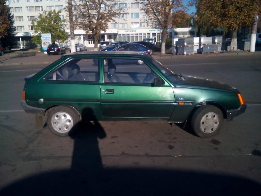 ЗАЗ-1102 Таврия зеленая