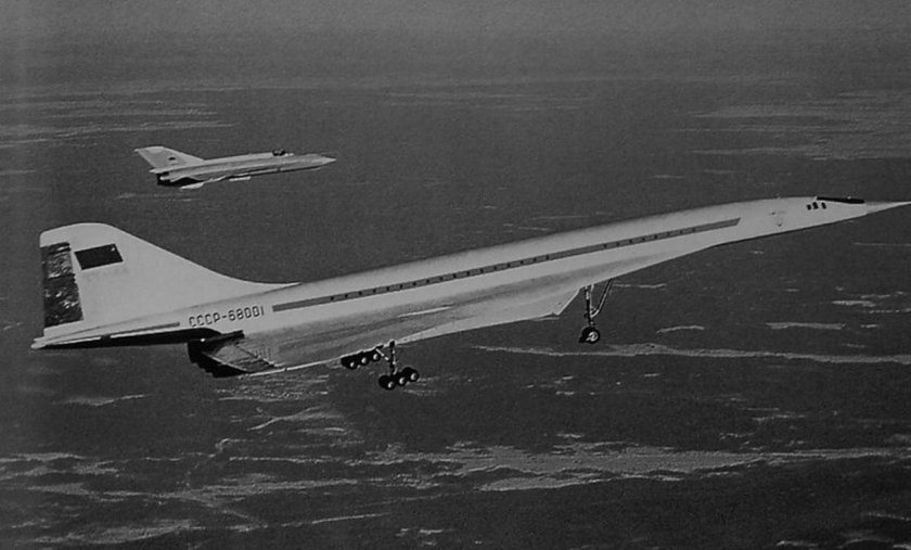 Ту сверхзвуковой пассажирский самолёт ту-144