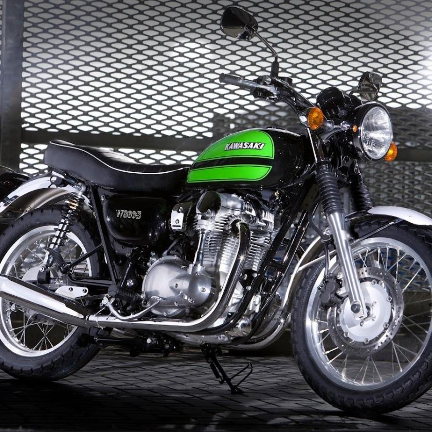 Мотоцикл Кавасаки w800