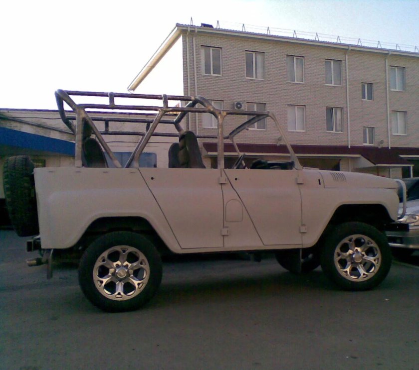 УАЗ кабриолет 469 аккумулятор