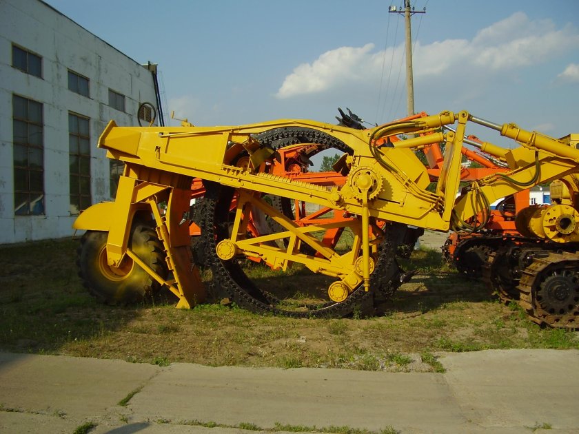 Роторный траншейный экскаватор ЭТР-254а