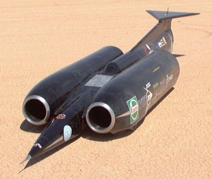 Реактивная машина Thrust SSC