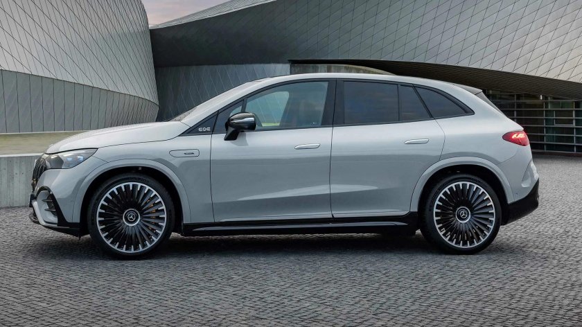 Mercedes Benz AMG eqe 53 SUV