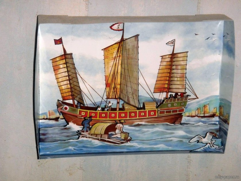 Джонка из бумаги