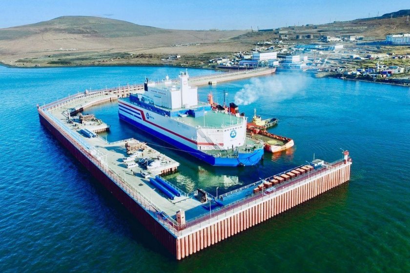 Плавучая атомная станция академик Ломоносов